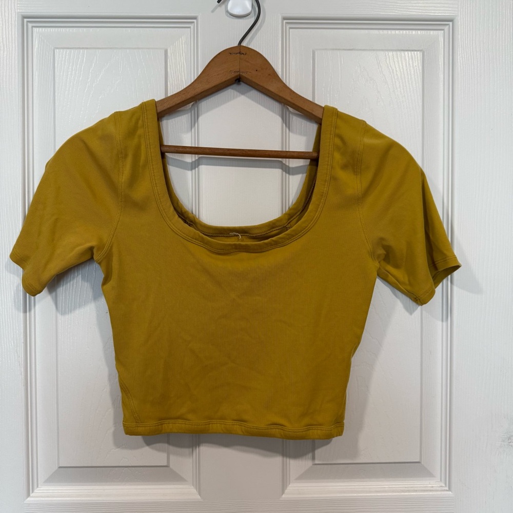 Lululemon Women's Ribbed Held Tight Tee Short Sleeve Shirt - US 4